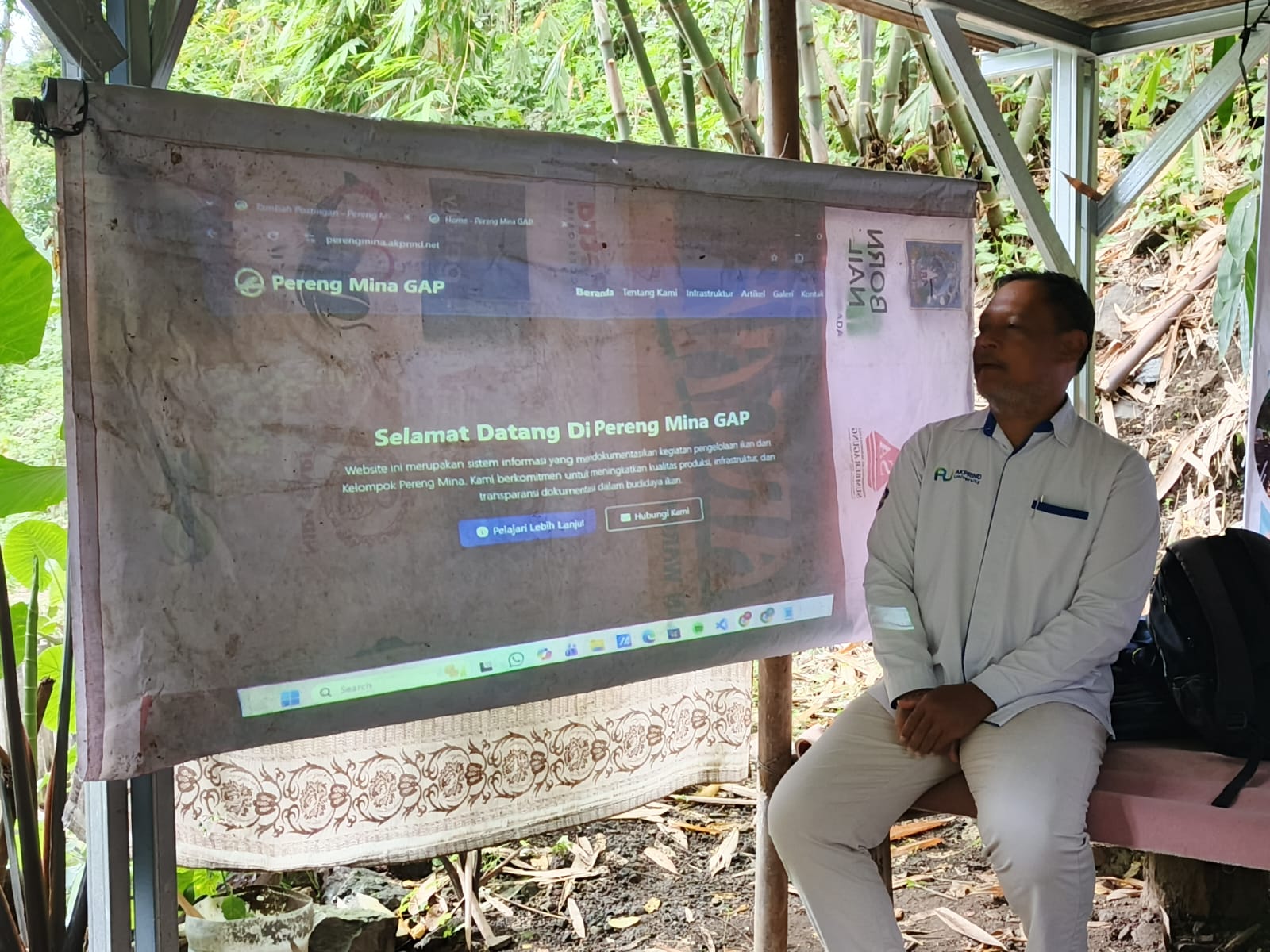 Pelatihan web dari universitas Akprind Indonesia